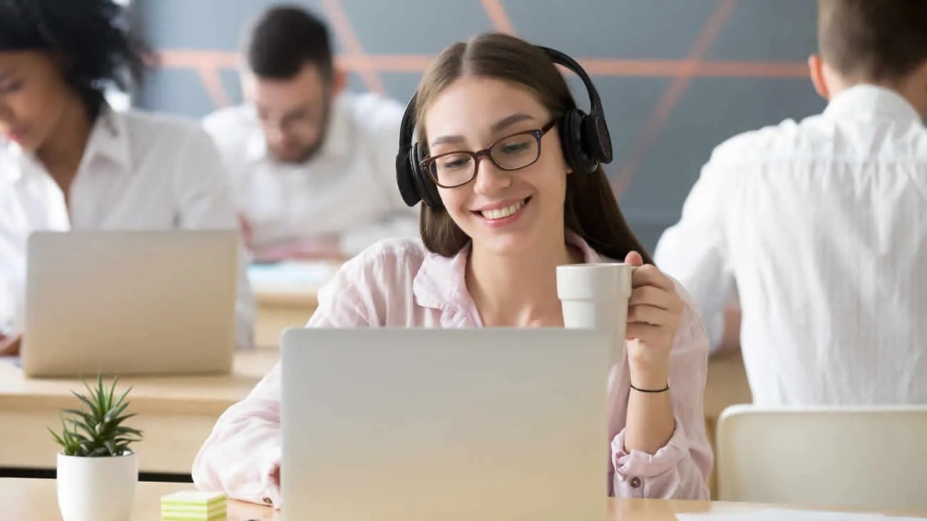 Como a web rádio pode tornar-se uma ferramenta de ensino para os jovens?